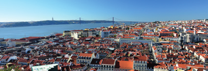 Portugal das Zentrum eines früheren, kolonialen Weltreiches, ist ein faszinierendes Land mit einer reichen Geschichte, die vor allem auch von den großen Weltentdeckern Portugals wie Heinrich dem