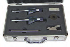 Digital-Dreipunkt-Innen-Messschraube mit Einstellring IP 54 6550 Digital three point internal micrometer with setting ring, IP 54 geeignet zur Messung von Sacklochbohrungen mit Hartmetall-Messflächen