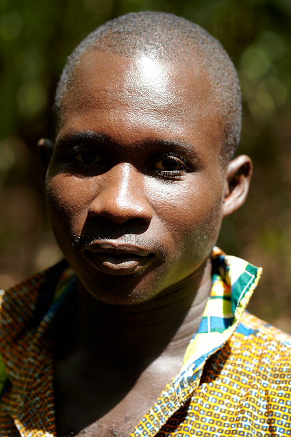 Côte d Ivoire, Elfenbeinküste, Kakao Fotos und Texte: Barbara Hartmann Ende Februar 2011, eine kurze Bestandsaufnahme zur Situation der Kakaobauern. Der Bürgerkrieg klopft schon laut an die Tür.