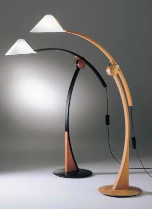 POLLO Design: Mario Vivaldi 19 Stehleuchten / Floor lamps Buche oder Buche kirschfarben - schwarz mix / beech or beech cherry colored black mix Lunopal optional: H 172 cm max., A 105 cm max.