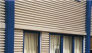 Dach und Fassadenprofile Für die Gestaltung von Dach und Fassade führen wir eine Vielzahl von Profilen und Lochblechen aus Stahl, Aluminium und anderen Materialien, einschließlich Befestigung und