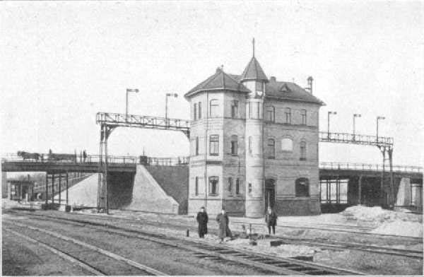 1903: Stellwerk Ot (heute B23), Inbetriebnahme des ersten