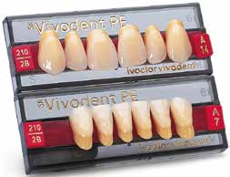 Abnehmbare Prothetik BlueLine-Zahnlinie Prothesenzähne von höchster Qualität Die SR Vivodent-Frontzahnlinie verfügt über eine breite Auswahl an Größen und Formen für jeden Patiententyp.