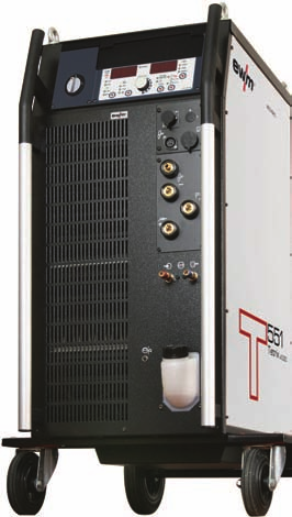 WIG-AC/DC-Schweißgeräte Tetrix fahrbar Vorteile Einfacher Zugriff auf den Kühlmitteltank Außen liegende Öffnung zum Befüllen des Tanks und Füllstandsanzeige Kontrollierter Schutz Thermosicherung für