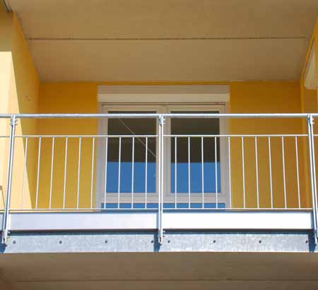 ANBAU MIT SYSTEM Genießen Sie mehr Freiraum Der Traum vom eigenen Balkon geht mit uns einfacher in Erfüllung, als Sie vielleicht glauben.