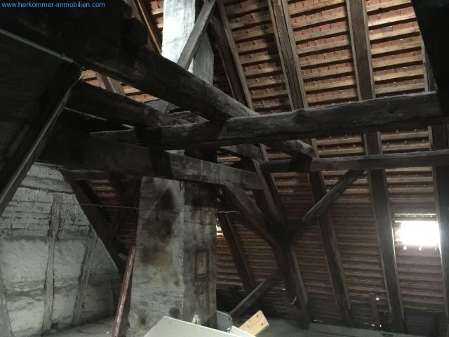 Dachboden-Dachstuhl Dachboden