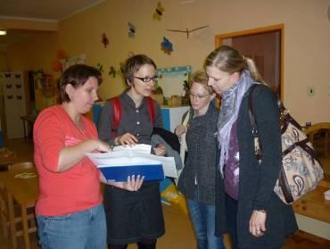 1. NEU: Fachkräfteaustausch mit tschechischen Kindergärten Die Herstellung der vollständigen Arbeitnehmerfreizügigkeit zum 1.5.