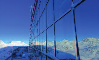 KÄRNTENS HÖCHSTES SKIVERGNÜGEN SKIGENUSS AUF DER SONNENSEITE DER SÜDALPEN SKIfahren in den Top-Skigebieten Mölltaler Gletscher + Ankogel PLUS Magische Momente auf der Sonnenseite der Alpen.