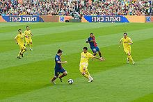 Vom Sport Lionel Messi,Weltfußballer der Jahre 2010 und 2011 Messi gilt als hervorragender Dribbler, der auch bei hohem Tempo den Ball problemlos kontrollieren kann.