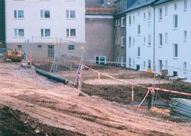 10: Detmolder Straße, Teilabschnitt 1 Einbau Einbauboden Im Vorfeld der Sanierung fand eine Recherche möglicher Anbieter geeigneten Einbaubodens statt.