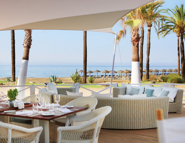 Genießen Sie alles, was das Resort für Sie bereithält. Erst am Abend treffen wir uns zum Abendessen am Strand. Am Vormittag ist der Besuch von Marbella geplant.