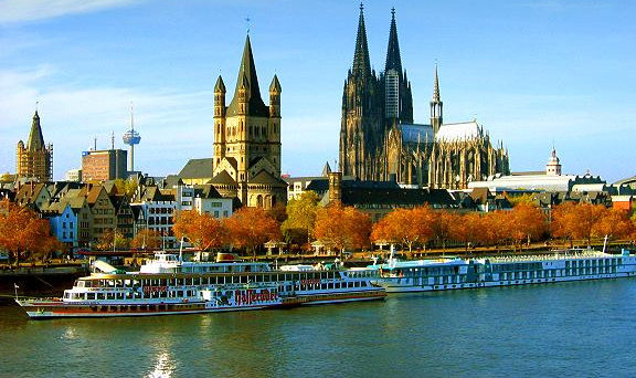 Köln Köln besitzt als Wirtschafts- und Kulturmetropole internationale