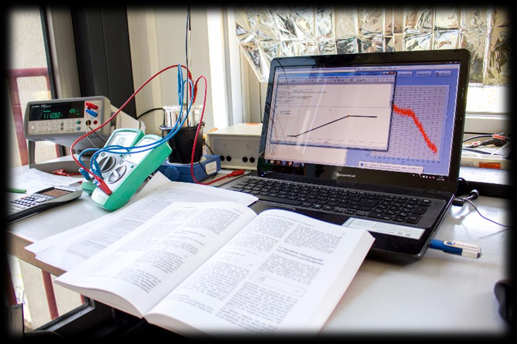 PROJEKTBEISPIEL Eigenstudium der physikalischen Grundlagen zum Experiment Durchführen und Auswerten