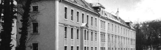 Die gemeinnützige und mildtätige Stiftung BISS möchte das Münchner Frauen- und Jugendgefängnis Am Neudeck unter Einhaltung des Denkmalschutzes und Erhalt des alten Baumbestands in ein Hotel der