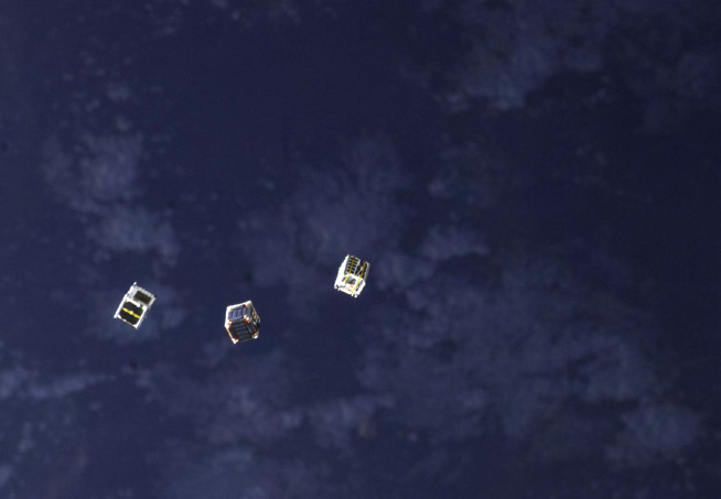 angepasst werden könnte. So könnten zwei Satellitenpaare zu einer Mission verkoppelt werden, um sowohl eine hohe räumliche als auch zeitliche Auflösung zu erreichen.
