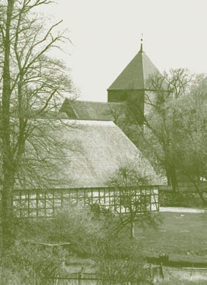 Lohmen in Mecklenburg Während der folgenden Jahrhunderte bildete sich in Lohmen eine eng mit dem Kloster verbundene bäuerliche Wirtschaftsstruktur heraus.