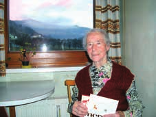 gratulierten. 85 Jahre! Maria Goritschnig feierte ihren 85. Geburtstag.