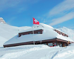 Berggasthaus Tannalp 6068 Melchsee-Frutt Tel. 041 669 12 41 Fax 041 669 11 47 www.tannalp.ch info@tannalp.ch Das Berggasthaus Tannalp liegt inmitten tiefverschneiter Alphütten.