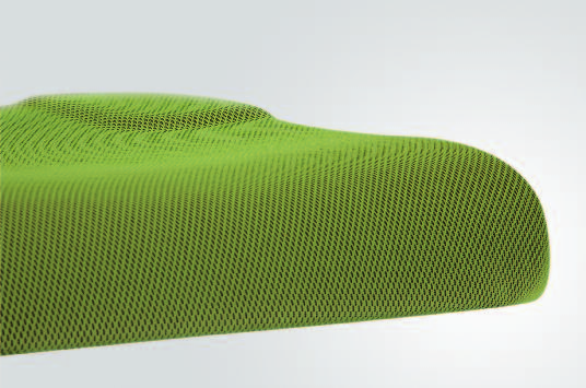 A consistently high foam density improves ergonomics and seating comfort. Die 3D-Rückenlehne gibt optimalen Halt und perfekte Sitzunterstützung.