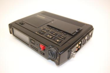 Marantz PMD 670 Portabler Audiorekorder mit XLR-Eingängen (inkl.