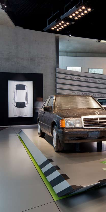 Highlights der Daimler Kunst Sammlung Anlässlich des 125. Geburtstages des Automobils gastiert die Daimler Kunst Sammlung erstmals im Mercedes-Benz Museum in Stuttgart.