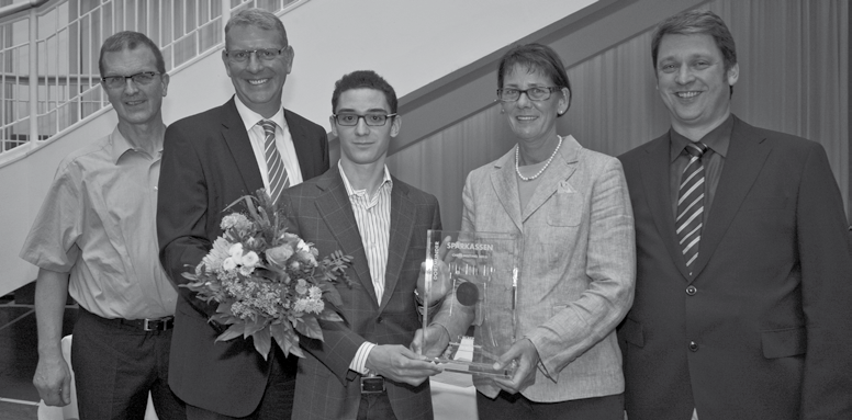 Sparkassen Chess-Meeting 2016 Siegerehrung 2015 Sechs internationale Großmeister und die zwei Top-Spieler der deutschen Schachnationalmannschaft werden in Dortmund an den Brettern, die die Welt