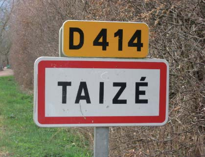 Veranstaltungen Gemeindereise der Petrigemeinde Baldham nach Taizé Taizé ist ein kleiner Ort in Frankreich mit gewaltiger Ausstrahlung.