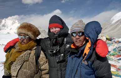 30 Uhr Ort: AlpinZentrum / Waldau DENALI, 6193 m höchs ter Berg Nordamerikas Der Denali oder Mount McKinley gilt als einer der klimatisch extremsten der Erde und ist für sein schlechtes Wetter und