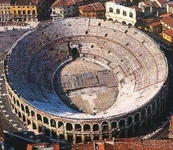 den größten Vergnügungspark Italiens! Verona Die Stadt von Romeo und Julia und der berühmten Arena.