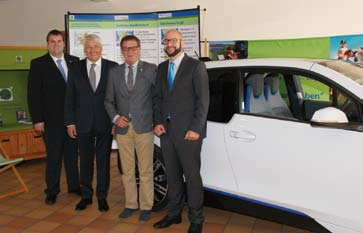Aus der Region Binnenland macht mobil Flusslandschaft Eider-Treene-Sorge schafft 10 Elektroautos an Der Tourismus ist ein wichtiger Wirtschaftszweig in der Eider- Treene-Sorge-Region: Die