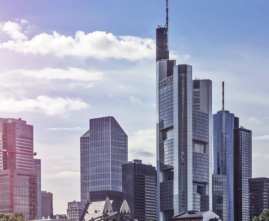 Finanz-Zentrum in Frankfurt Frankfurts Stärken stärken Frankfurt hat eine erfolgreiche Wirtschaft. Wir wollen noch besser werden.