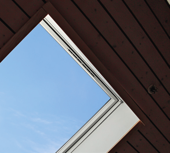 Die Roto Lösung zur Dauerlüftung Dachfenster mit integriertem Zuluftelement Produkt Fenster Fenster Fenster Steuerung Roto Standardlüfter Roto Drehlüfter Aldes Hygrolüfter Aldes EHB 5-30 Aereco