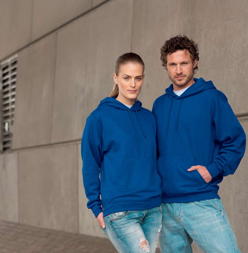 Gutaussehend Sweatshirts und Fleece-Produkte werden häufig aus praktischen Erwägungen heraus gewählt.