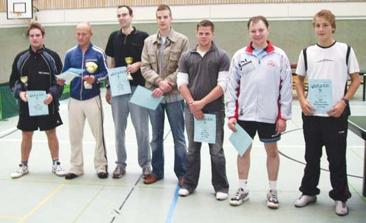 Wie in den vergangenen Jahren konnte man bei den Damen fast wieder von einer Tostedter Vereinsmeisterschaft sprechen, kamen doch 5 der 10 Teilnehmerinnen aus Tostedt.