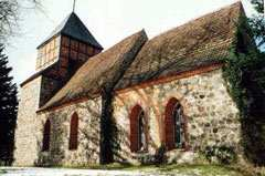 Slubice erarbeitet und soll zugunsten der Sanierung der vorgestellten Kirchen verkauft werden.
