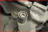 Bremssatteln geeignet nach DIN 7422 Innenvierkantantrieb nach DIN 3120 / ISO 1174 mit Kugelfangrille mit eingepresstem vernickeltem Biteinsatz matt satiniert