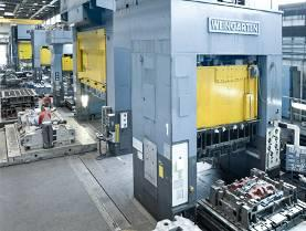 Werkzeuge Car body manufacturing Batterietest Getriebemontage