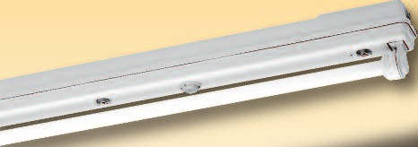 Elektrische Komponenten: Innen auf dem abhängbaren Leuchtendeckel montiert. Starter von außen leicht zugänglich. Feuchtraumfassung mit 2-Schlitz-Kontakten.