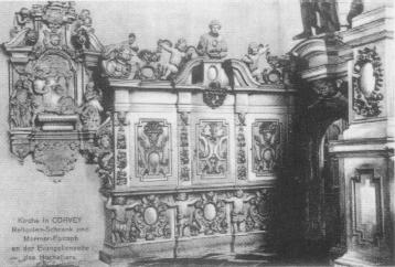 von Corvey und Mönchengladbach bezeichnet, trägt auf der Hand ein Modell der Klosterkirche in Mönchengladbach. Am 11.