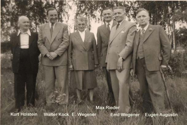 Gruppenfoto ca. 1950 1959 Wilhelm Hardt und seine Frau wurden vom Verein ausgeschlossen, siehe Kassierer-Protokoll, siehe Anhang 7 1960 50.