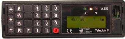 4.3. FMS Bedienteil Teledux 9-80 FMS mit Kodierstecker Das dargestellte Einbaubedienteil ist ein Bestandteil der kompletten Fahrzeugfunkanlage.