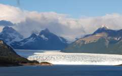 Die Stadt Calafate liegt herrlich am Lago Argentino und ist idealer Ausgangspunkt für die Anreise zum Perito Moreno Glacier und den Torres del Paine Nationalpark in Chile zu erreichen.