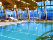 Sport & Spa: Spa, Massagen, Fitnessraum, Sauna, Jacuzzi, Schwimmbad.
