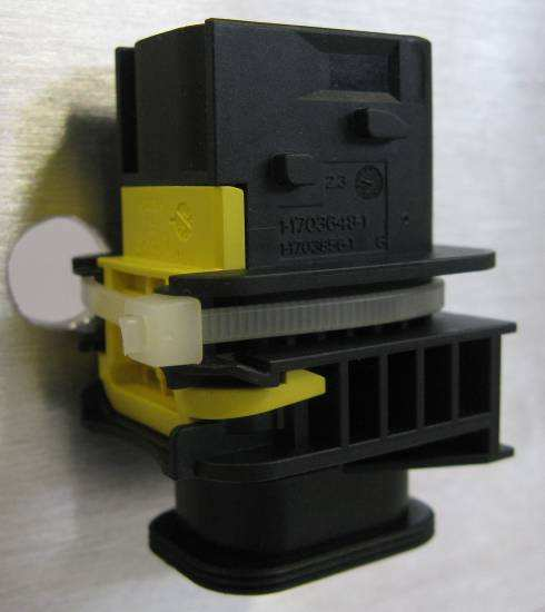 3.6 Mounting Options of Tab Housings Depending on design, the tab housings are intended for the following types of mounting: 3.