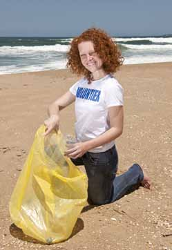 An Universitäten und in Forschungslabors werden Kleiner Tipp: Veranstaltet doch mal im Strandurlaub einen Plastik-Sammeltag.