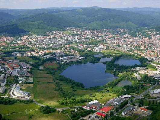 3. Fernwärmeversorgung in Ilmenau Die Stadt Ilmenau Ilmenau liegt im Freistaat Thüringen und ist eine Universitätsstadt im Landkreis Ilm-Kreis.