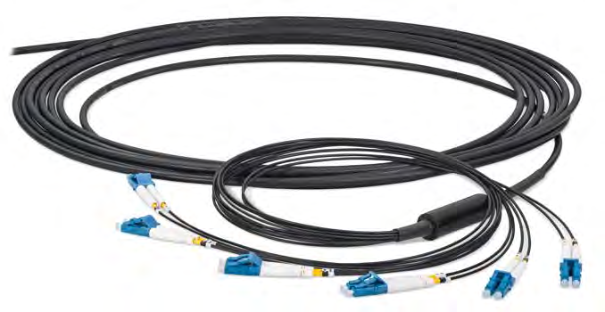 PreConnect fiber PreConnect Fiber TRUNK SliM OUTDOOR Anwendungsbereiche Besonders geeignet für beengte Installationssituationen Kann in bestehende Kabelkanäle eingezogen werden Offenes Kabelende für