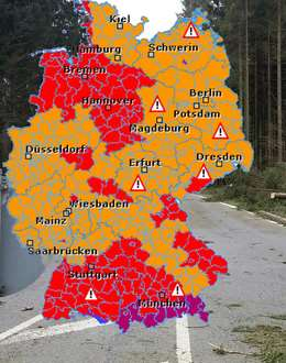 ZWEITE FALLSTUDIE STURM NIKLAS Wann? 31. März 2015 Wo? Süddeutschland (südl. Bayern) Stärke? Geschwindigkeiten bis 120 km/h Schäden? ca. 2 Mio.