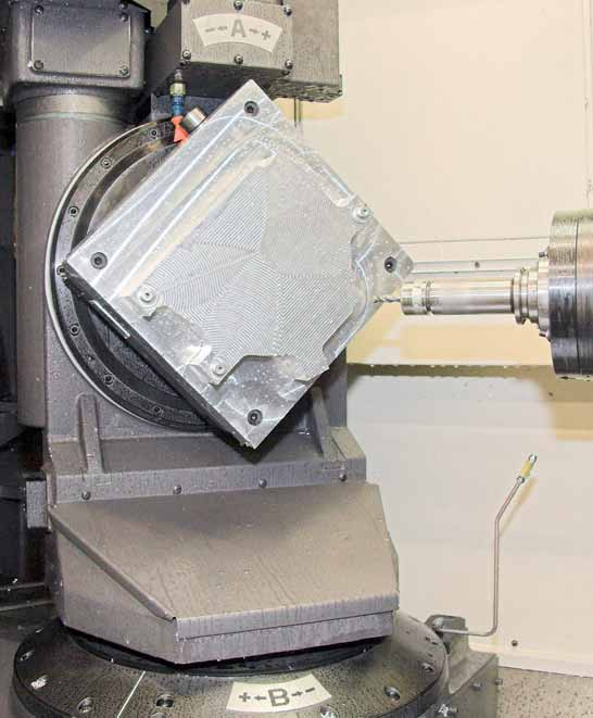Fertigungstechnik Werkzeugmaschinen Eintrittskarte in Zukunftsmärkte Die Helmut Christmann GmbH verfügt mit der YASDA H30i seit kurzem über ein 5-achsiges Hochgenauigkeits- Bearbeitungszentrum mit