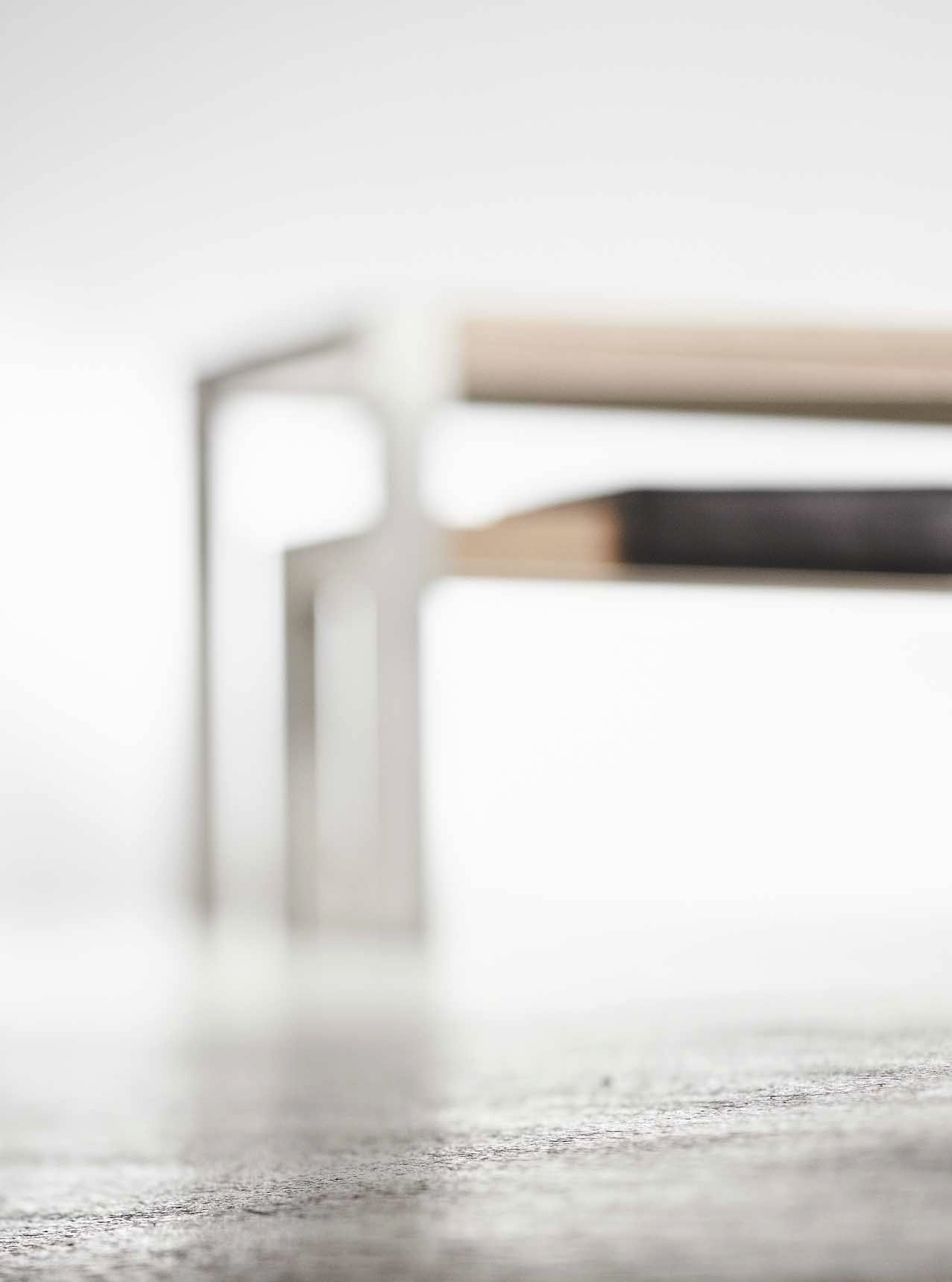 Die neue Aluments-Möbel-Kollektion aus dem Hause Wesco: Tische, Sideboards und Sitzmöbel für Küche und Essbereich.